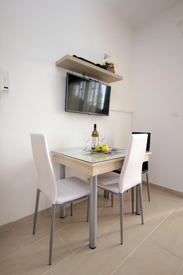 Apartments Residence Dj Petrovac na moru Exterior foto