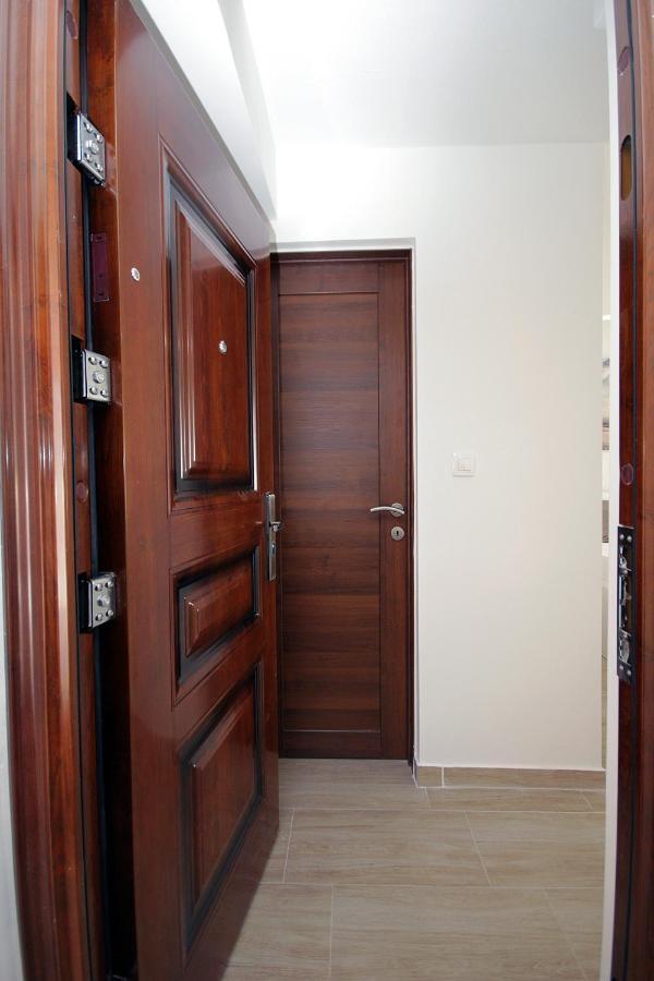 Apartments Residence Dj Petrovac na moru Exterior foto