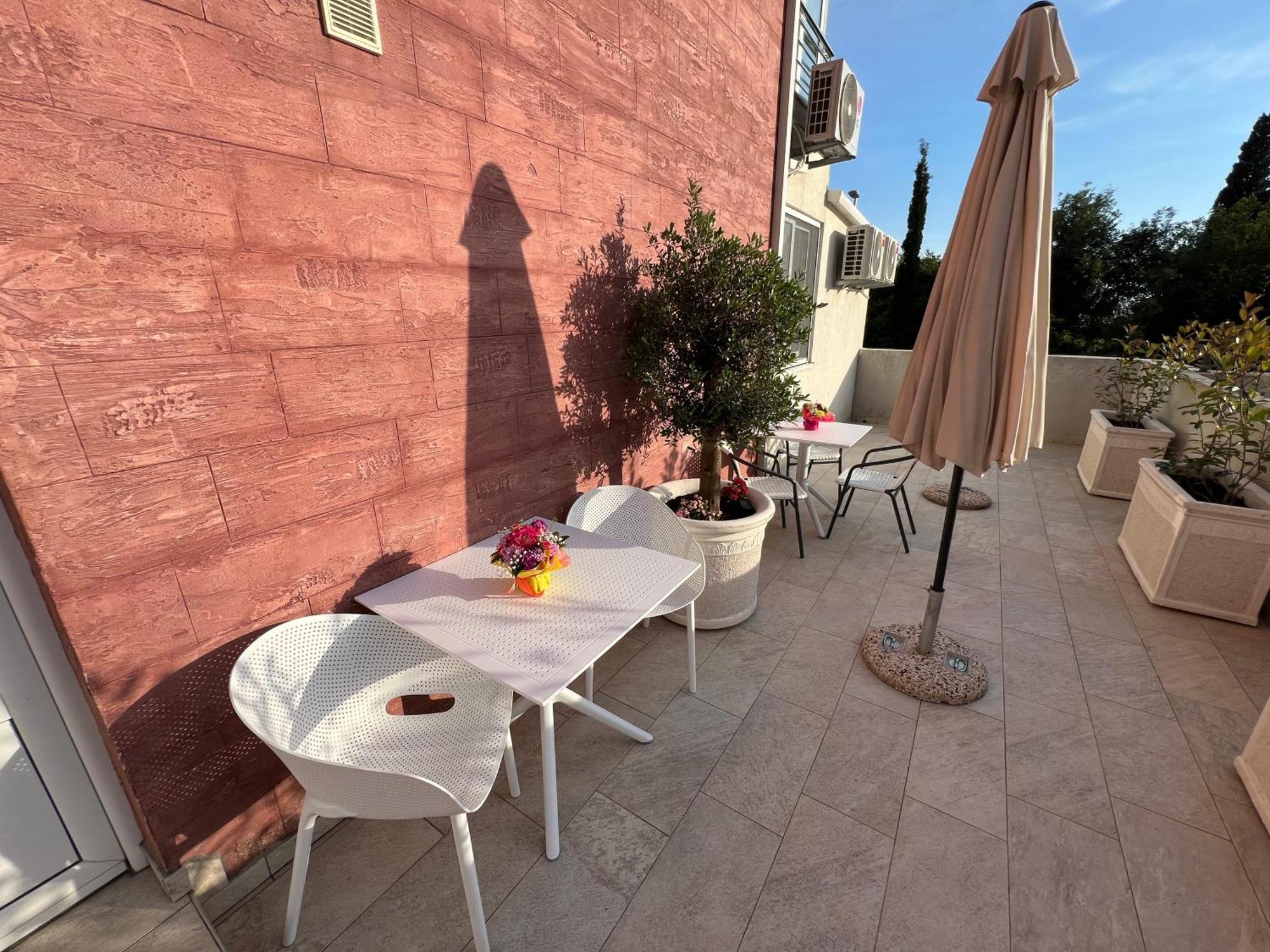 Apartments Residence Dj Petrovac na moru Exterior foto