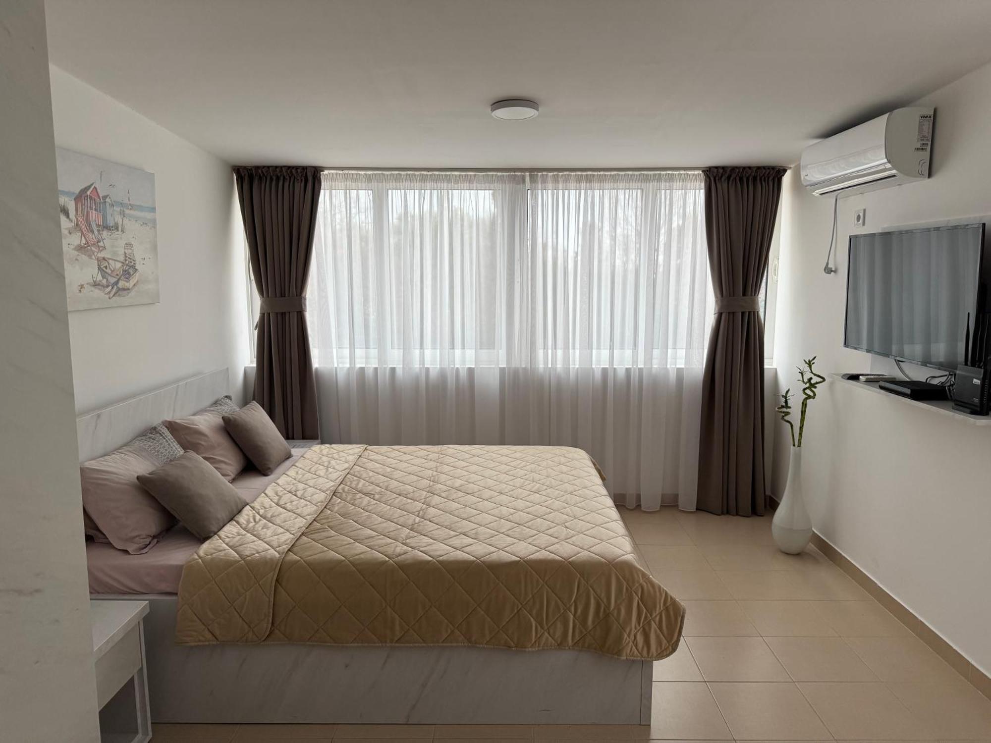 Apartments Residence Dj Petrovac na moru Exterior foto